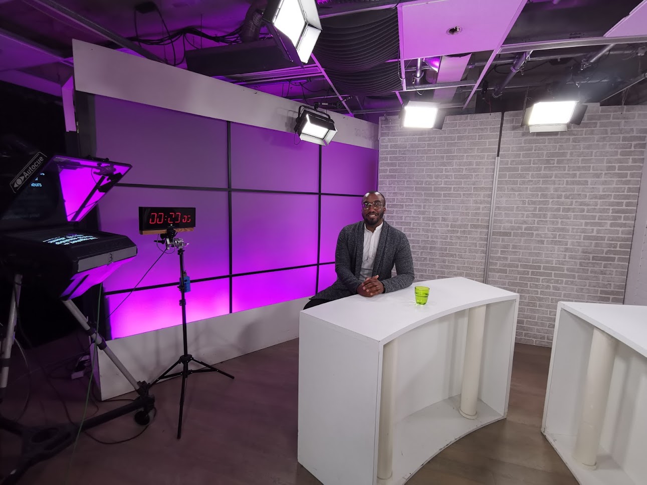 Présentation / Intervention / Présentateur émissions tv / Pro de la liesse 